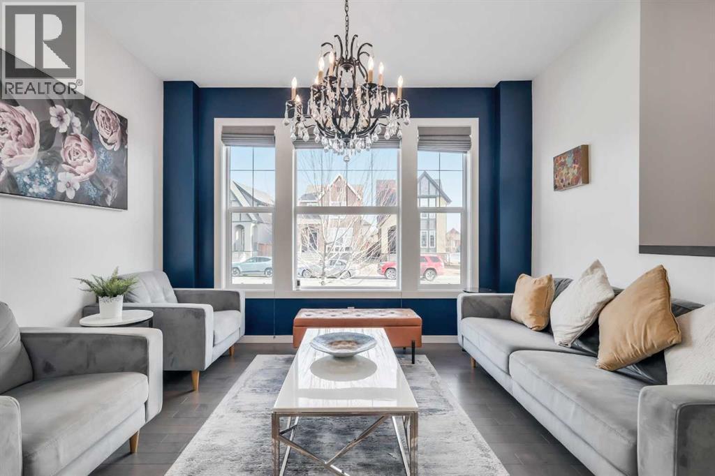 House for Sale in 19 Marquis Gardens SE|Calgary, Alberta T3M1Z9 3