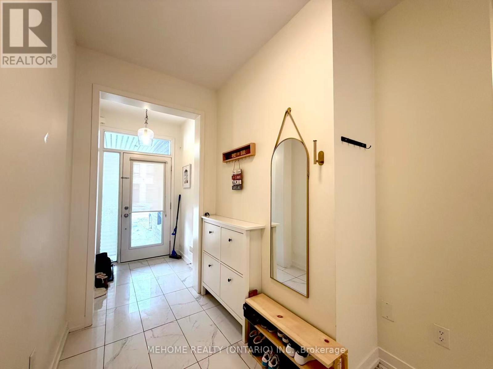 Row / Townhouse for Sale in 196 HUGUENOT ROAD|Oakville (GO Glenorchy), Ontario L6H7C3 3