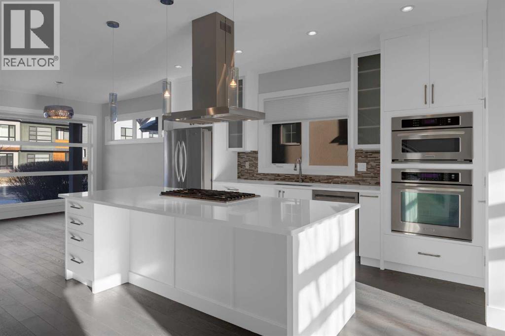 Duplex for Sale in 2319 23 Avenue SW|Calgary, Alberta T2T1W8 3