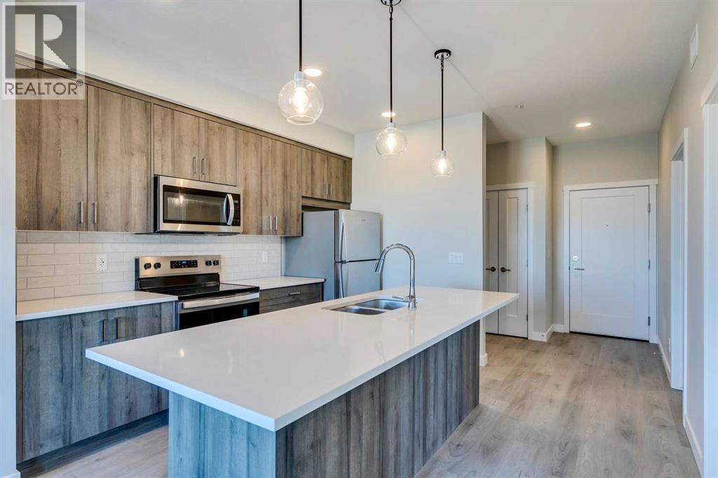 Apartment for Sale in 408, 660 Shawnee Square SW|Calgary, Alberta T2Y0X6 4