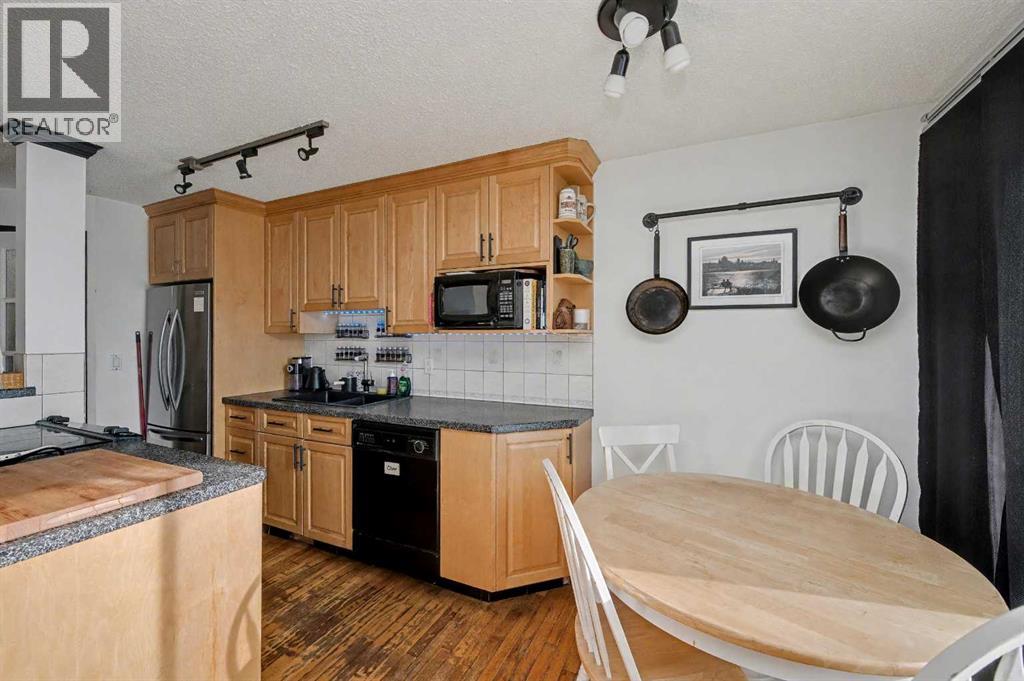 Apartment for Sale in 7, 515 18 Avenue SW|Calgary, Alberta T2S0C6 4