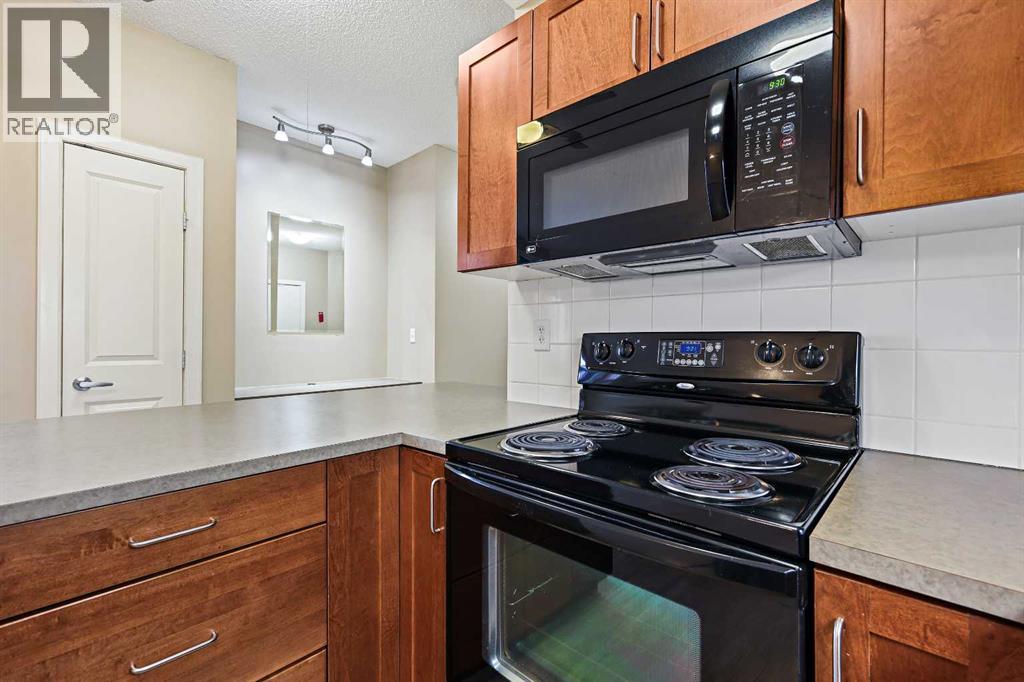 Apartment for Sale in 411, 162 Country Village Circle NE|Calgary, Alberta T3K0L5 4