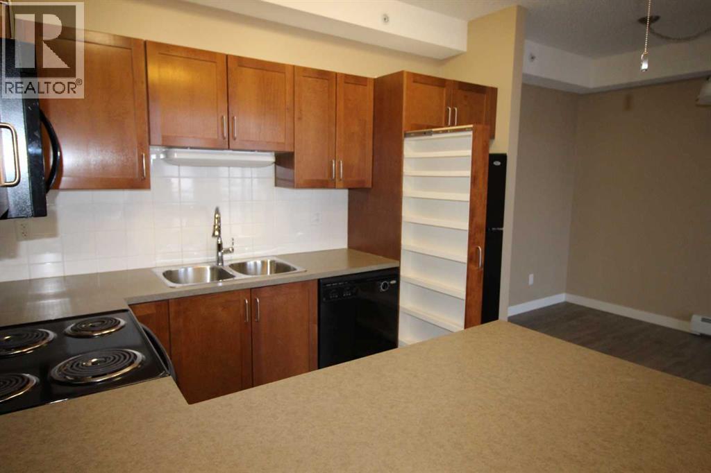 Apartment for Sale in 411, 162 Country Village Circle NE|Calgary, Alberta T3K0L5 5