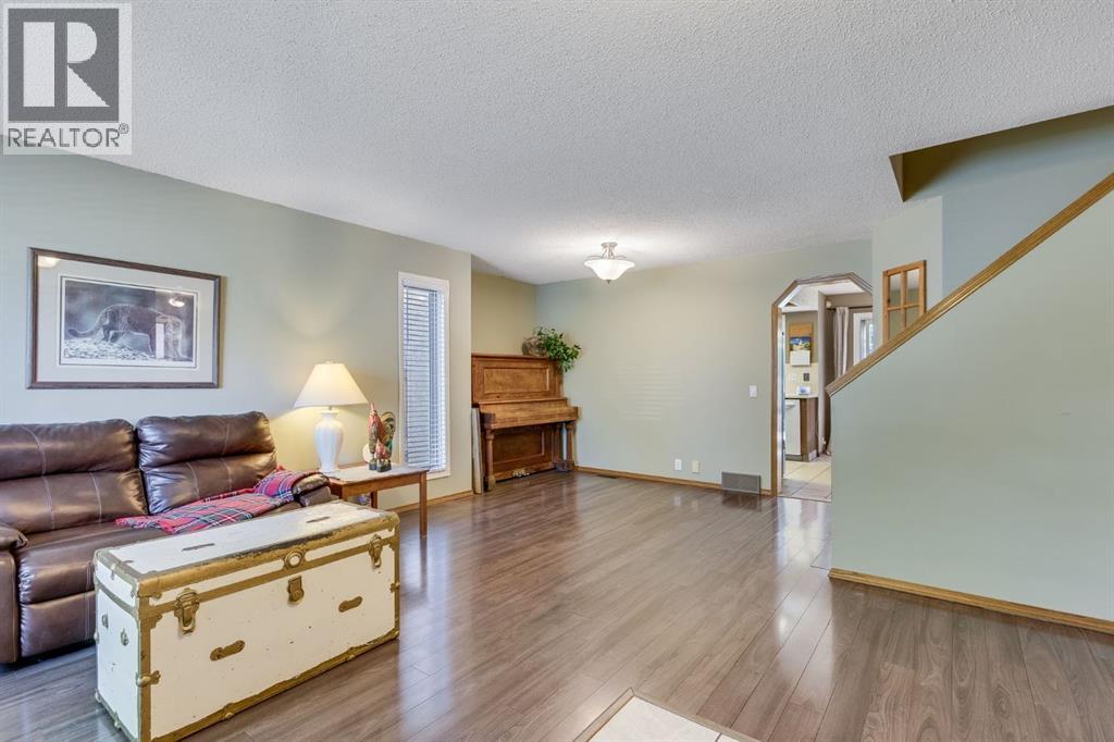 House for Sale in 212 Mckerrell Way SE|Calgary, Alberta T2Z1N8 3