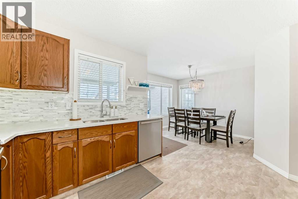 House for Sale in 206 Evansmeade Close NW|Calgary, Alberta T3P1E2 5