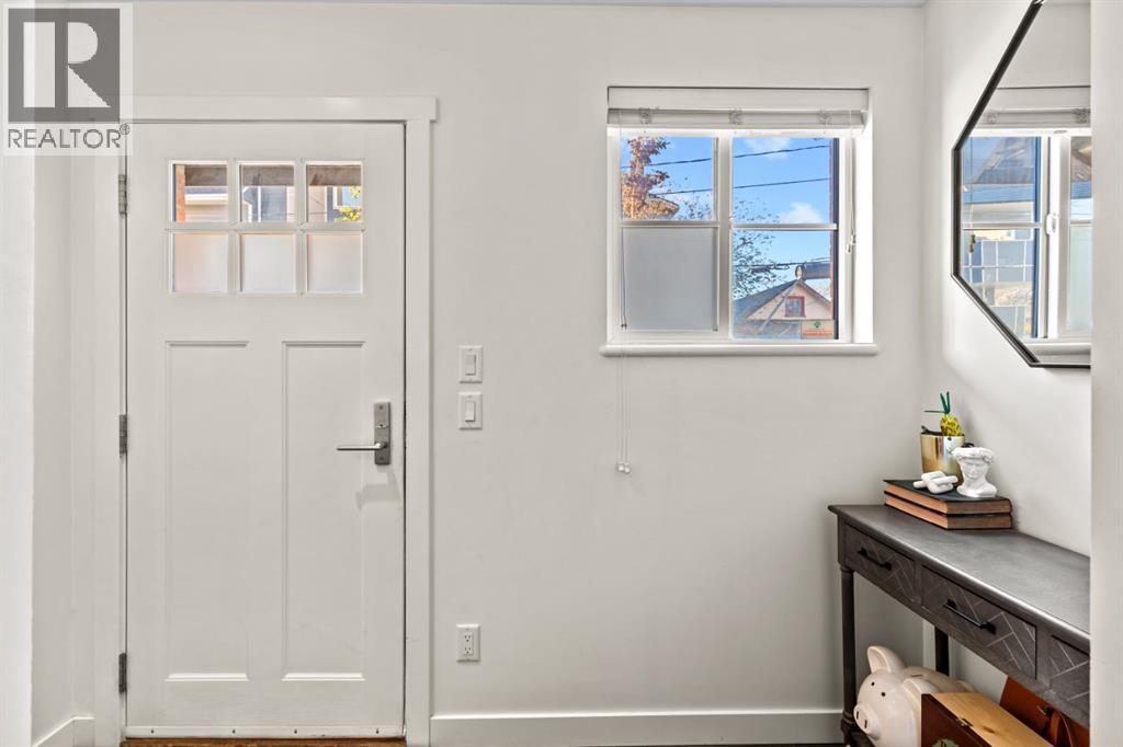 Row / Townhouse for Sale in 101, 1818 14A Street SW|Calgary, Alberta T2T3W6 3