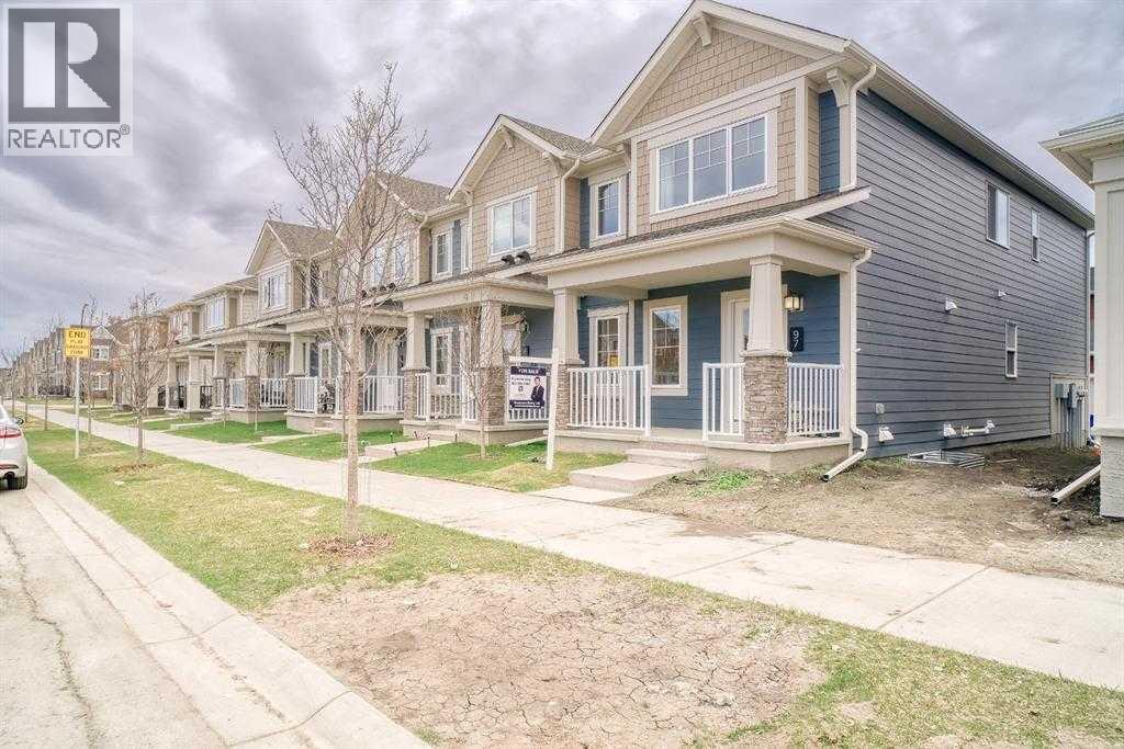 Row / Townhouse for Sale in 97 Yorkville Boulevard SW|Calgary, Alberta T2X4J9 3