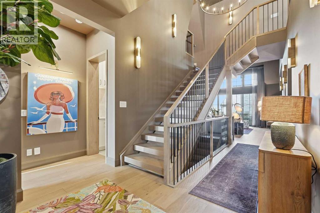 House for Sale in 2040 56 Avenue SW|Calgary, Alberta T3E1M8 5