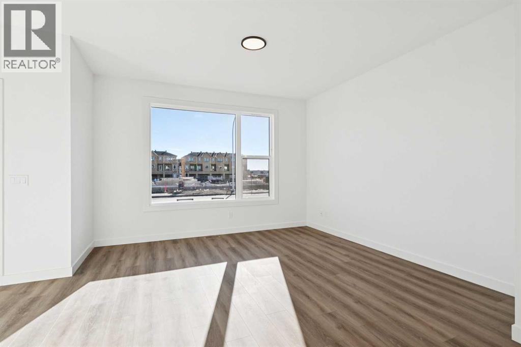 Row / Townhouse for Sale in 302 Belvedere Avenue SE|Calgary, Alberta T2A8A1 3