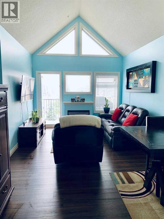 Apartment for Sale in 308, 11170 30 Street SW|Calgary, Alberta T2W6J2 5