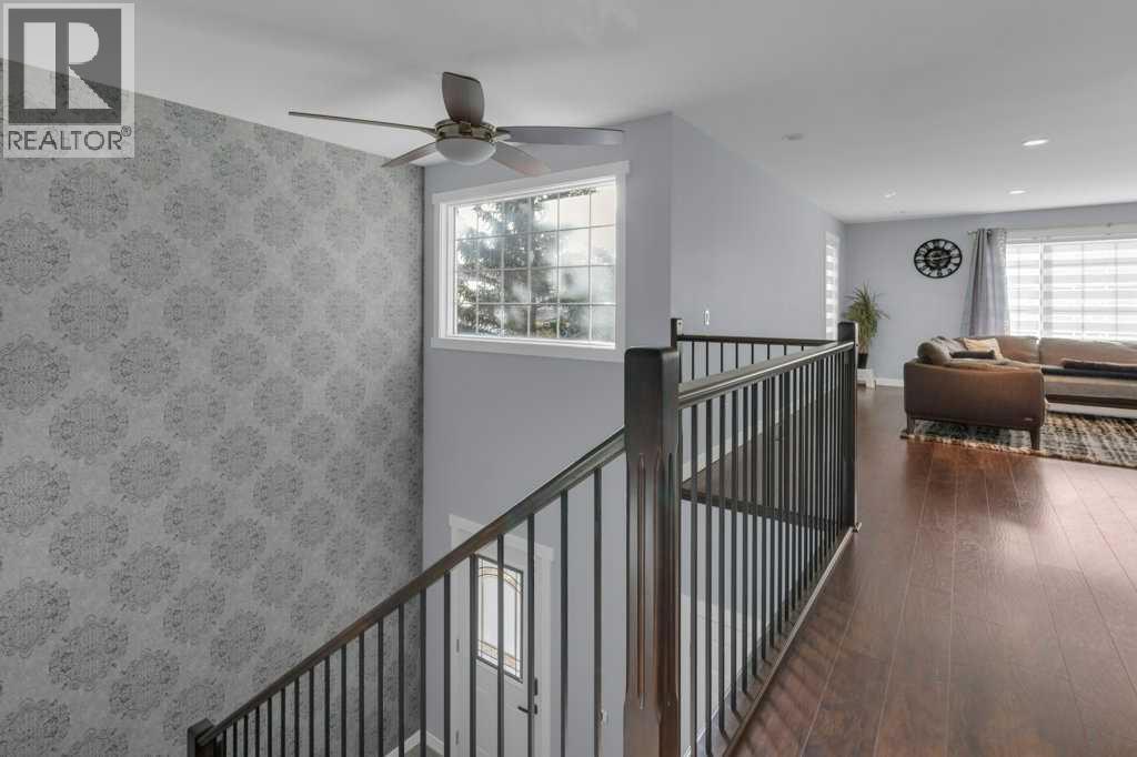 House for Sale in 10832 Valley Springs Road NW|Calgary, Alberta T3B5R2 5