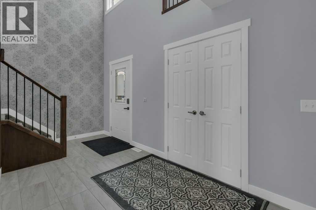 House for Sale in 10832 Valley Springs Road NW|Calgary, Alberta T3B5R2 4