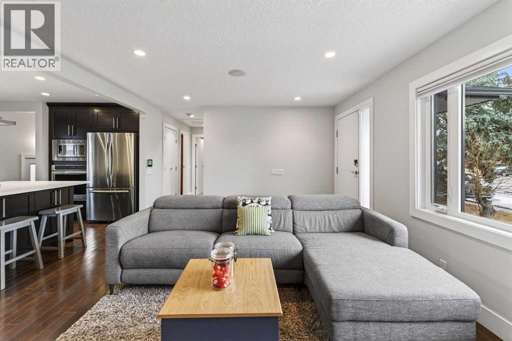 House for Sale in 7 Westminster Place SW|Calgary, Alberta T3C2S8 5