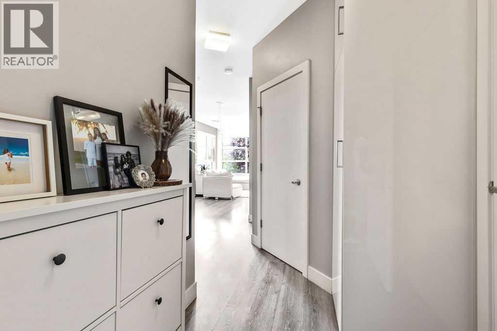 Apartment for Sale in 116, 515 4 Avenue NE|Calgary, Alberta T2E0J9 2