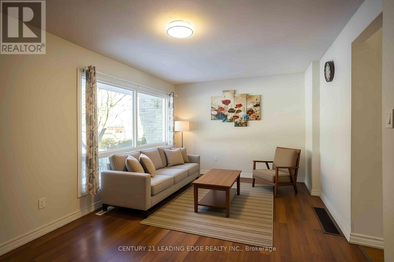 Row / Townhouse for Sale in 15 - 915 INVERHOUSE DRIVE|Mississauga (Clarkson), Ontario L5J4B2 4