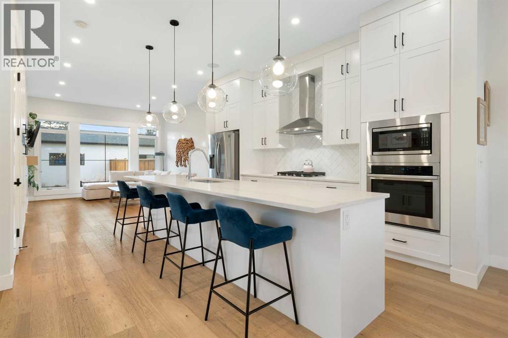 Duplex for Sale in 4633 82 Street NW|Calgary, Alberta T3B2P8 5