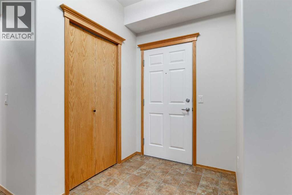 Apartment for Sale in 355, 15 Everstone Drive SW|Calgary, Alberta T2Y5B5 3