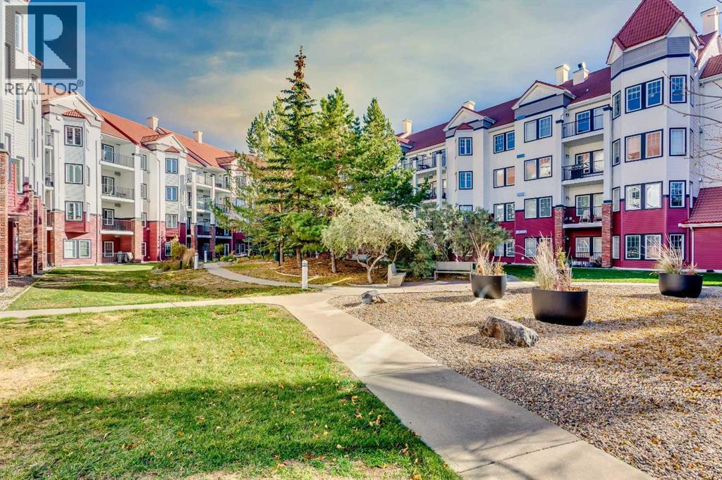 Apartment for Sale in 217, 60 Royal Oak Plaza NW|Calgary, Alberta T3G0A7 2