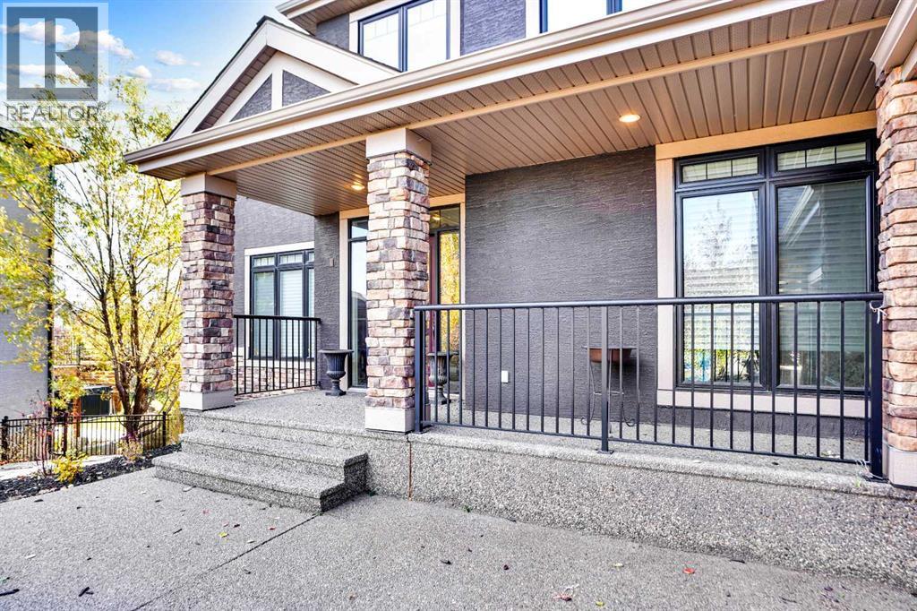 House for Sale in 213 Silverado Ranch Manor SW|Calgary, Alberta T2X0M6 3