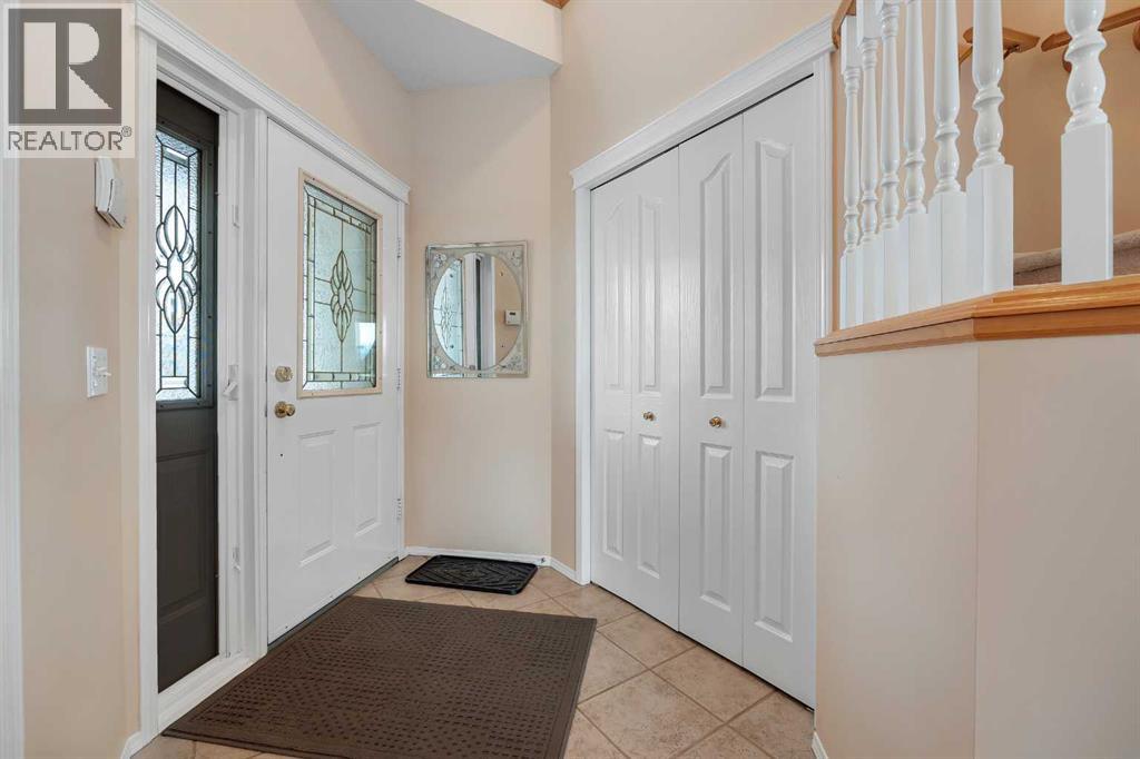 House for Sale in 199 Rocky Ridge Drive NW|Calgary, Alberta T3G4M1 4