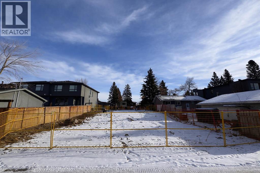 Property for Sale in 3711 41 Street SW|Calgary, Alberta T3E3L6 2