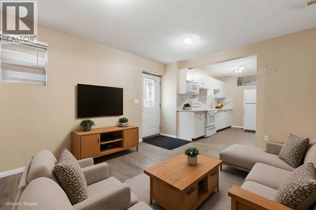 House for Sale in 234 Tarawood Place NE|Calgary, Alberta T3J5B3 4