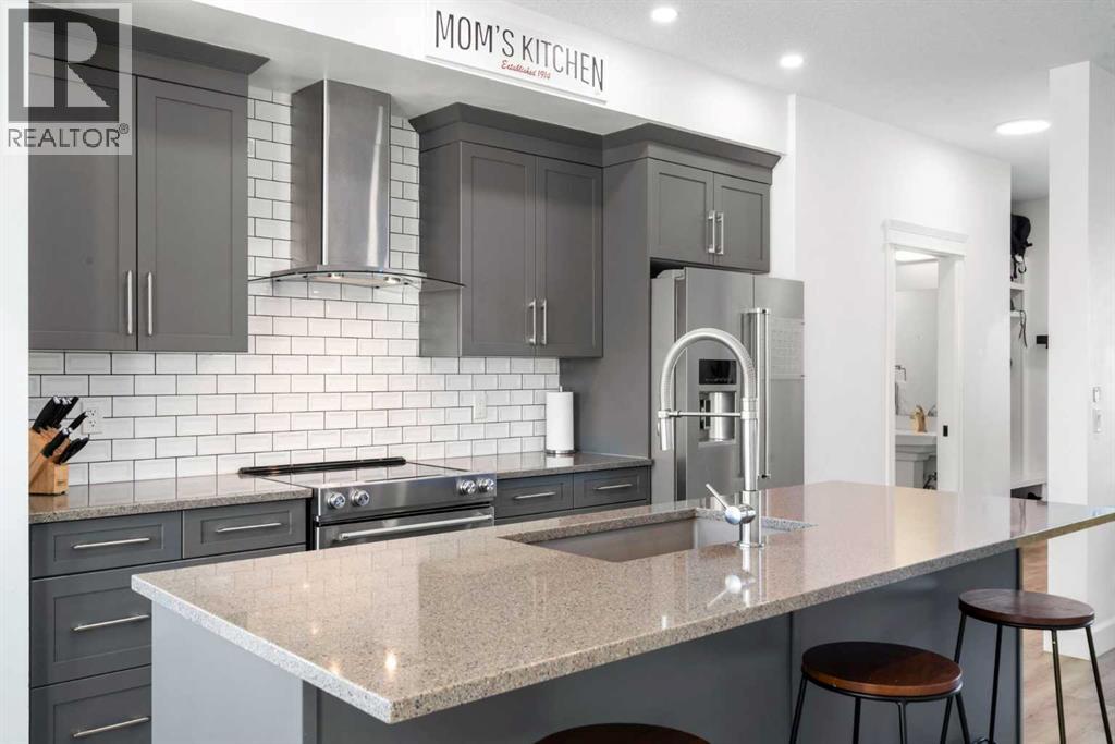 Duplex for Sale in 950 Mahogany Boulevard SE|Calgary, Alberta T3M2X3 5