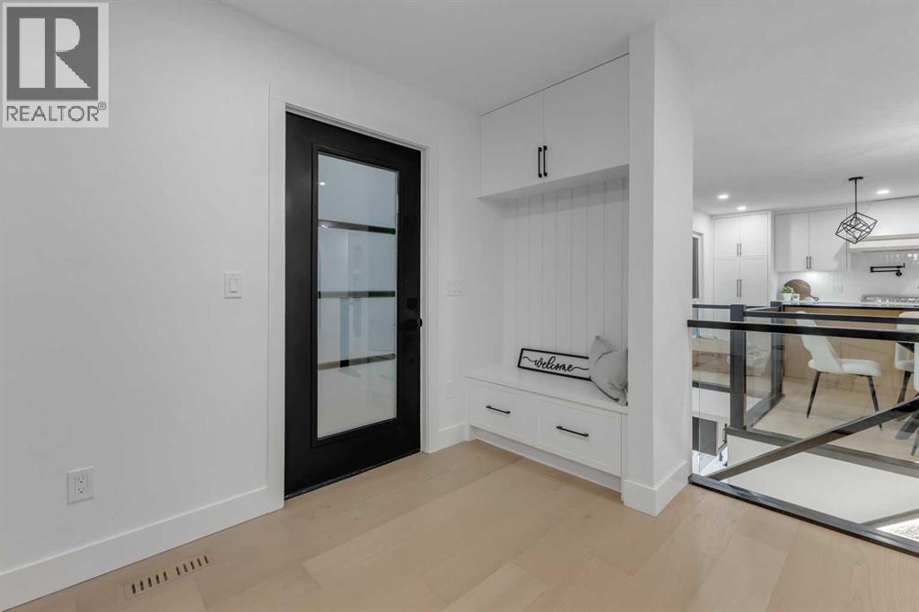 House for Sale in 9419 Academy Drive SE|Calgary, Alberta T2J1A6 5