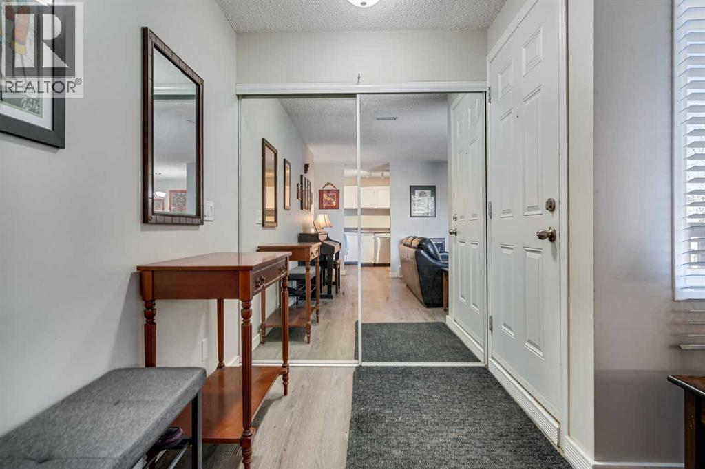 Row / Townhouse for Sale in 71 Cedar Springs Gardens SW|Calgary, Alberta T2W5J9 3