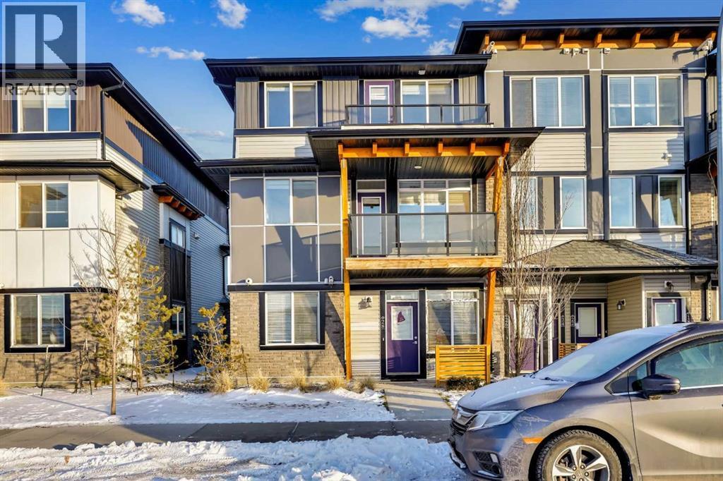 Row / Townhouse for Sale in 28 Savanna Passage NE|Calgary, Alberta T3J0Y2