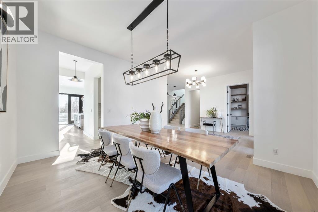 House for Sale in 2755 Cannon Road NW|Calgary, Alberta T2L1C5 5