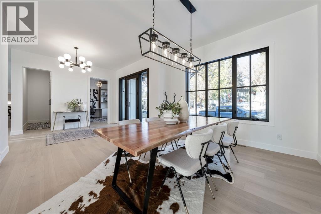 House for Sale in 2755 Cannon Road NW|Calgary, Alberta T2L1C5 4