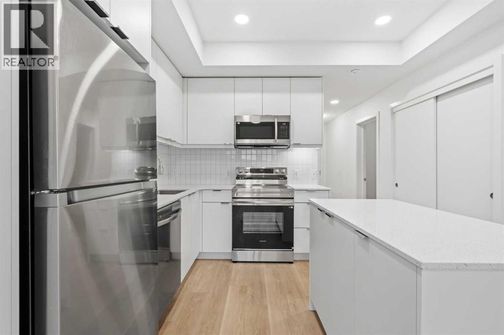 Apartment for Sale in 3211, 8500 19 Avenue SE|Calgary, Alberta T2A0M8 2