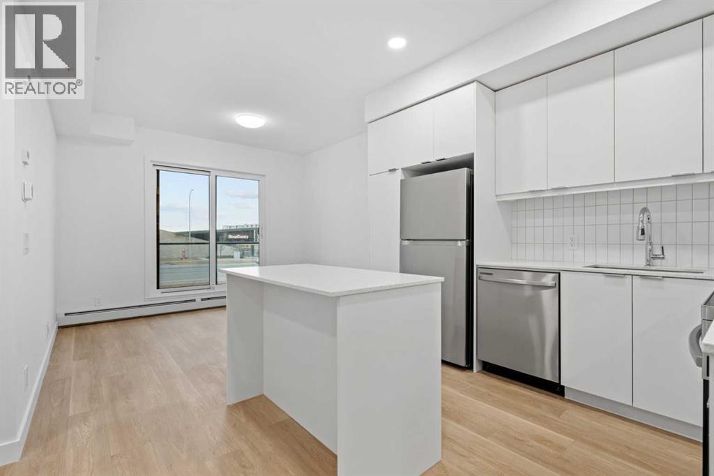 Apartment for Sale in 3211, 8500 19 Avenue SE|Calgary, Alberta T2A0M8 3