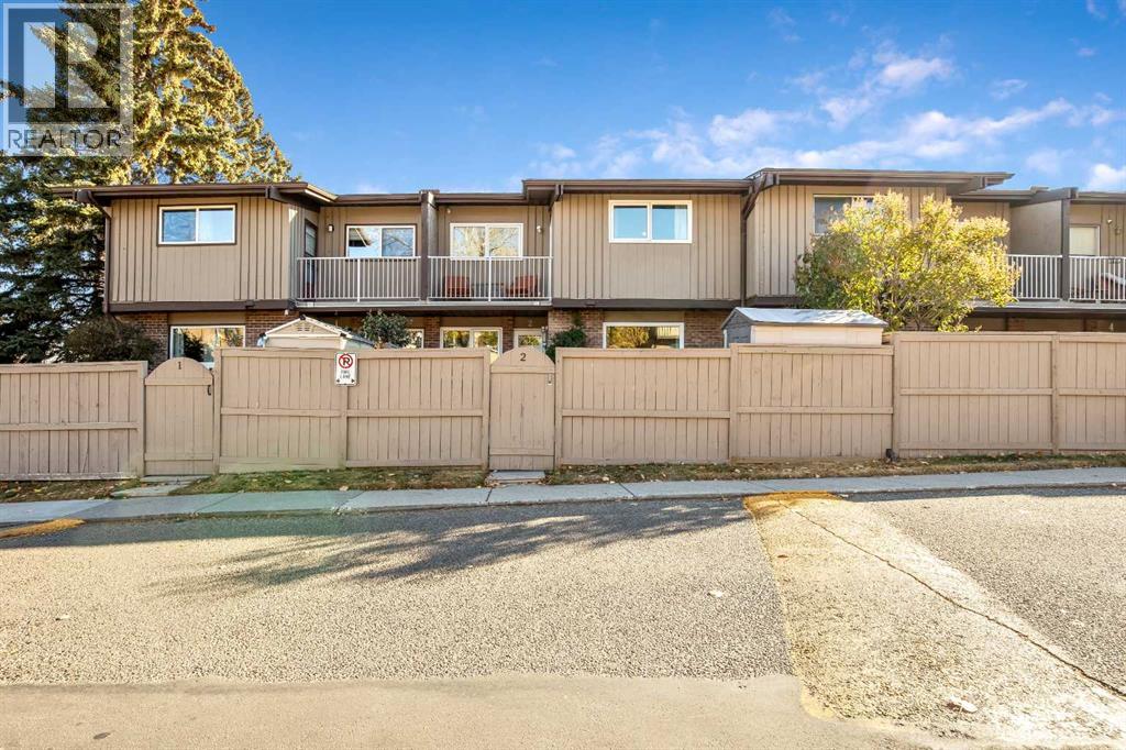 Row / Townhouse for Sale in 2, 1055 72 Avenue NW|Calgary, Alberta T2K5S4 2