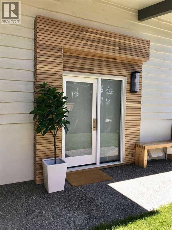 House for Sale in 2724 Crawford Road NW|Calgary, Alberta T2L1E1 5