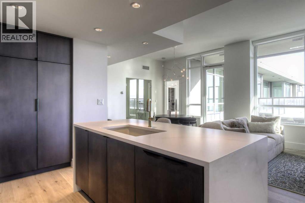 Apartment for Sale in 807, 46 9 Street NE|Calgary, Alberta T2E7Y1 3