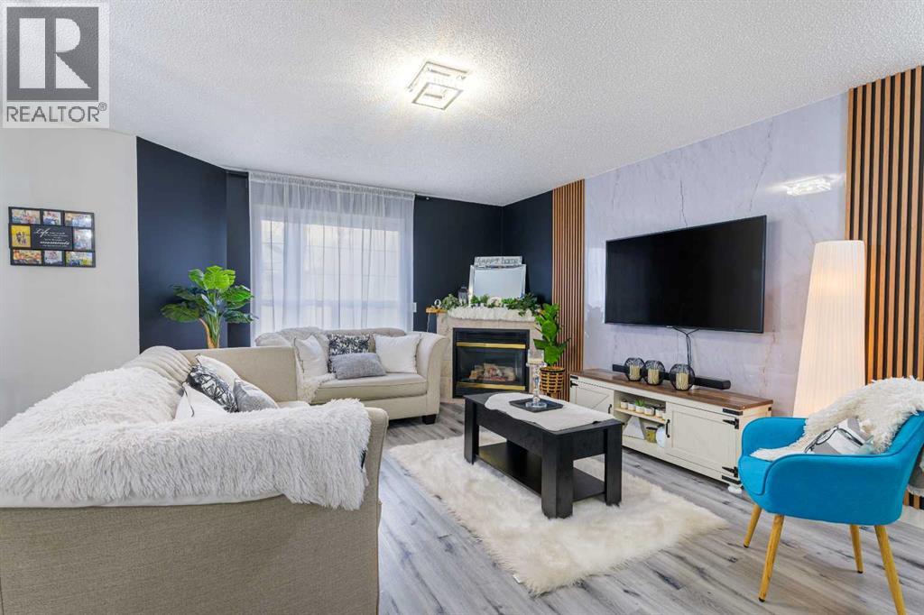 Row / Townhouse for Sale in 13 Mt. Aberdeen Manor SE|Calgary, Alberta T2Z3N8 3