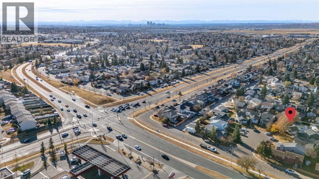 House for Sale in 13 Martingrove Court NE|Calgary, Alberta T3J2S3 5