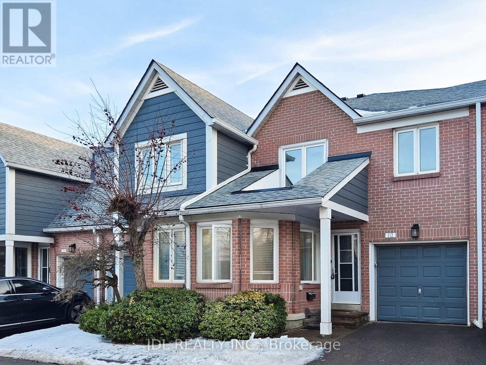 Row / Townhouse for Sale in 112 - 2205 SOUTH MILLWAY|Mississauga (Erin Mills), Ontario L5L3T2