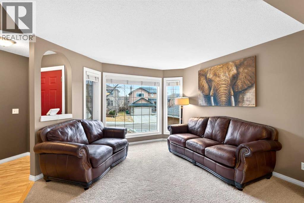 House for Sale in 69 Elkton Way SW|Calgary, Alberta T3H4Y9 3