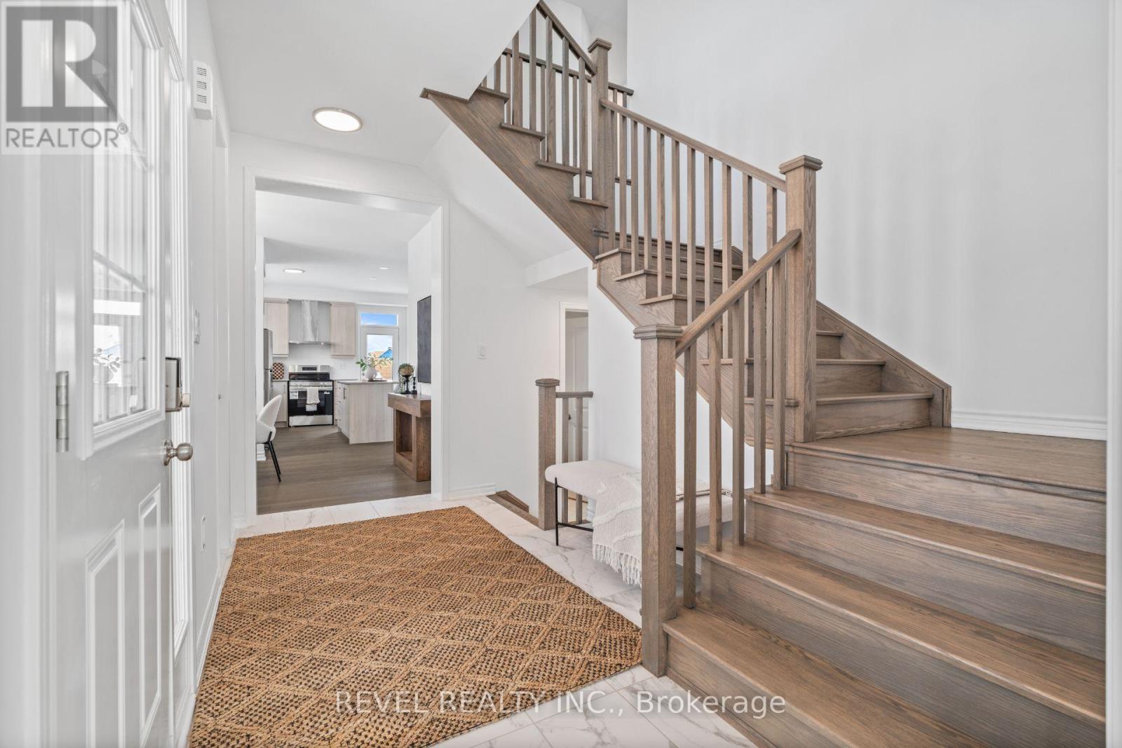 Row / Townhouse for Sale in 1310 PELICAN PASSAGE|Oakville (JM Joshua Meadows), Ontario L6H8B3 4