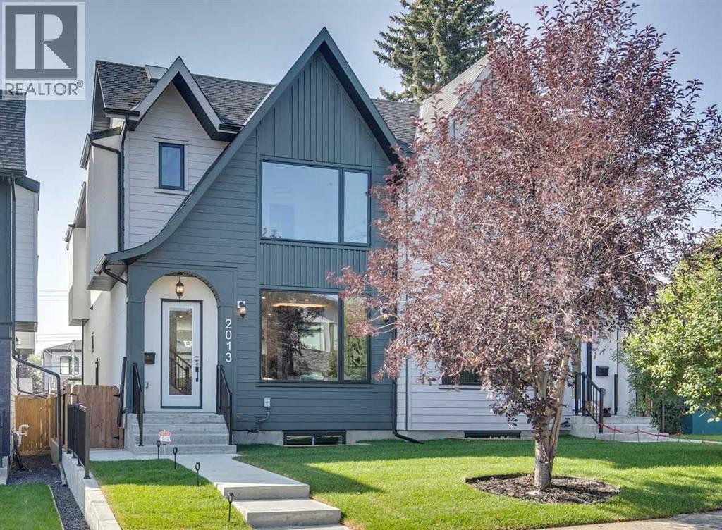 Duplex for Sale in 2013 23 Avenue NW|Calgary, Alberta T2M1W2