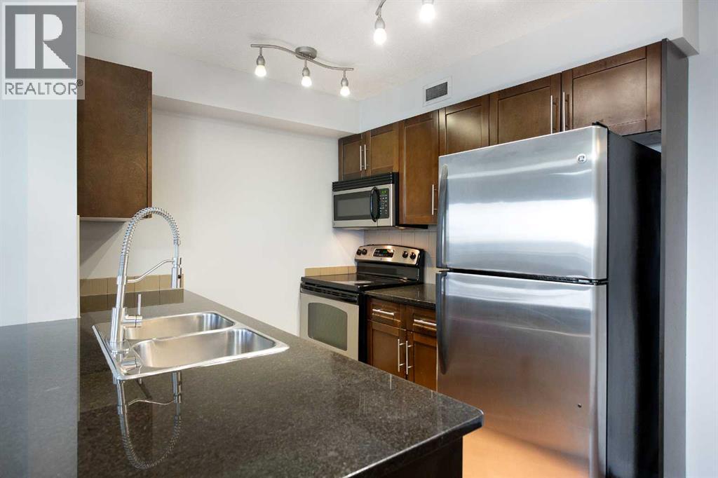 Apartment for Sale in 320, 7110 80 Avenue NE|Calgary, Alberta T3J0N4 4