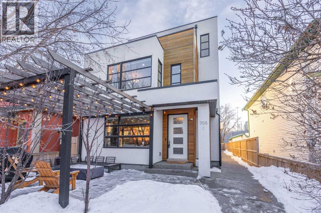 Duplex for Sale in 1, 705 Mcdougall Road NE|Calgary, Alberta T2E4Z9 3