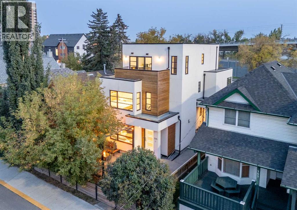 Duplex for Sale in 1, 705 Mcdougall Road NE|Calgary, Alberta T2E4Z9 4