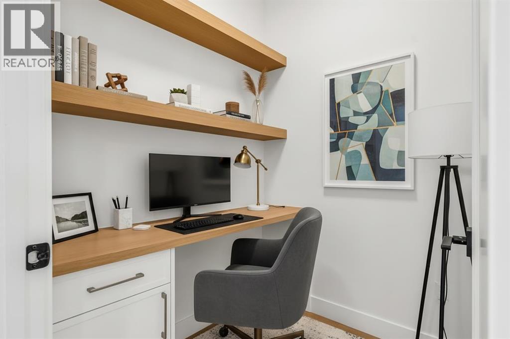 Duplex for Sale in 642 25 Avenue NW|Calgary, Alberta T2M2A9 5