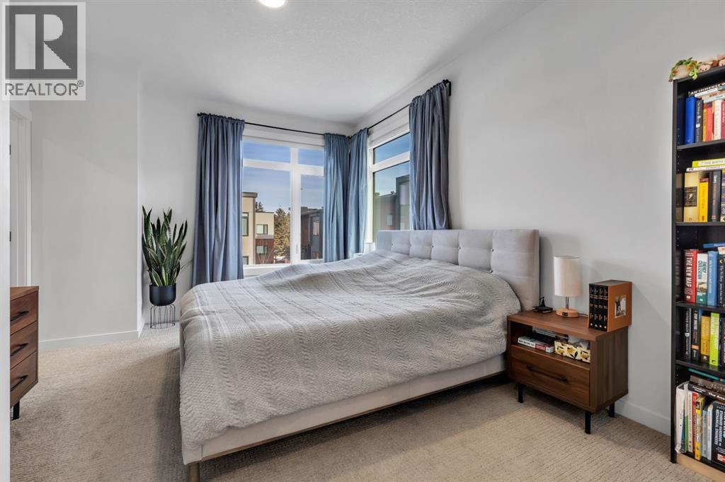 Row / Townhouse for Sale in 213 Greenbriar Common NW|Calgary, Alberta T3B6J3 5