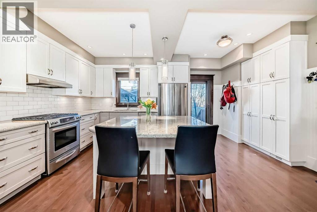 House for Sale in 2413 15 Street SW|Calgary, Alberta T2T3Z4 4