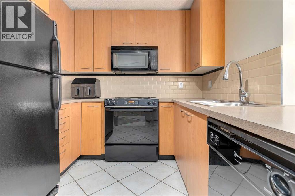 Apartment for Sale in 433, 22 Richard Place SW|Calgary, Alberta T3E7N6 5